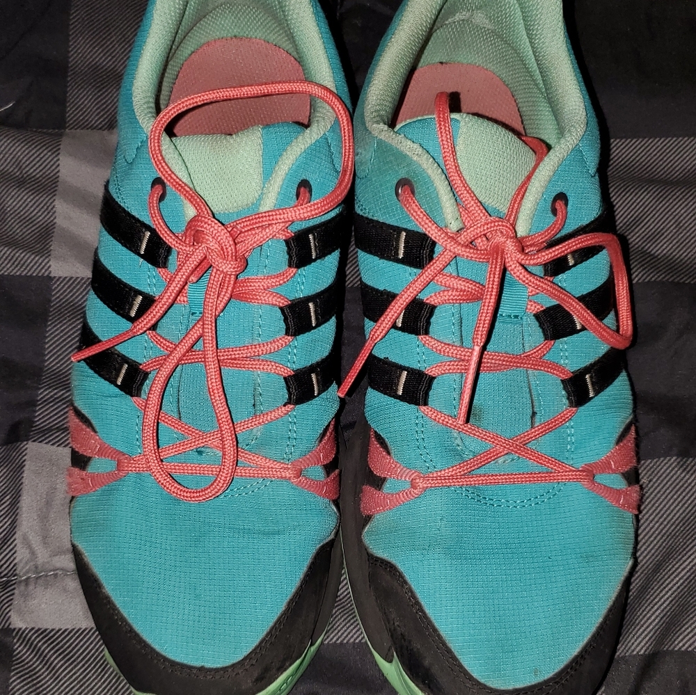 Shoes - Picture 4 of 4